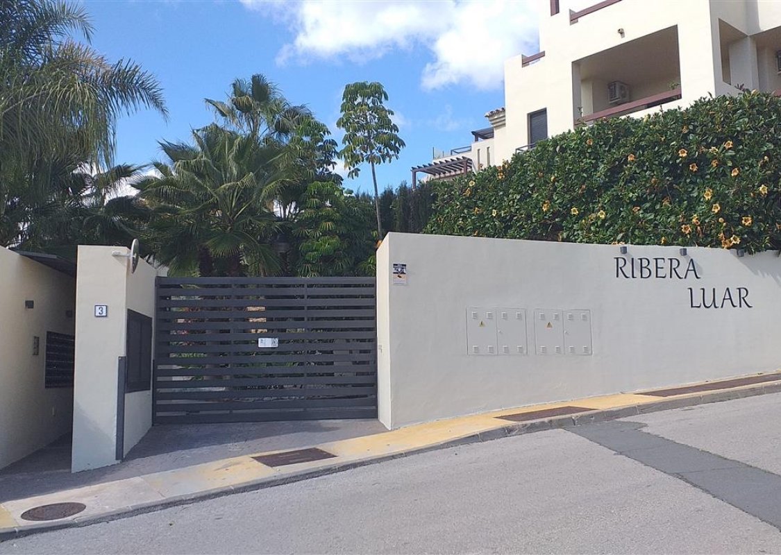 Resale - apartment -
Estepona - Selwo